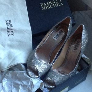Brand new Badgley Mischka evening heels.